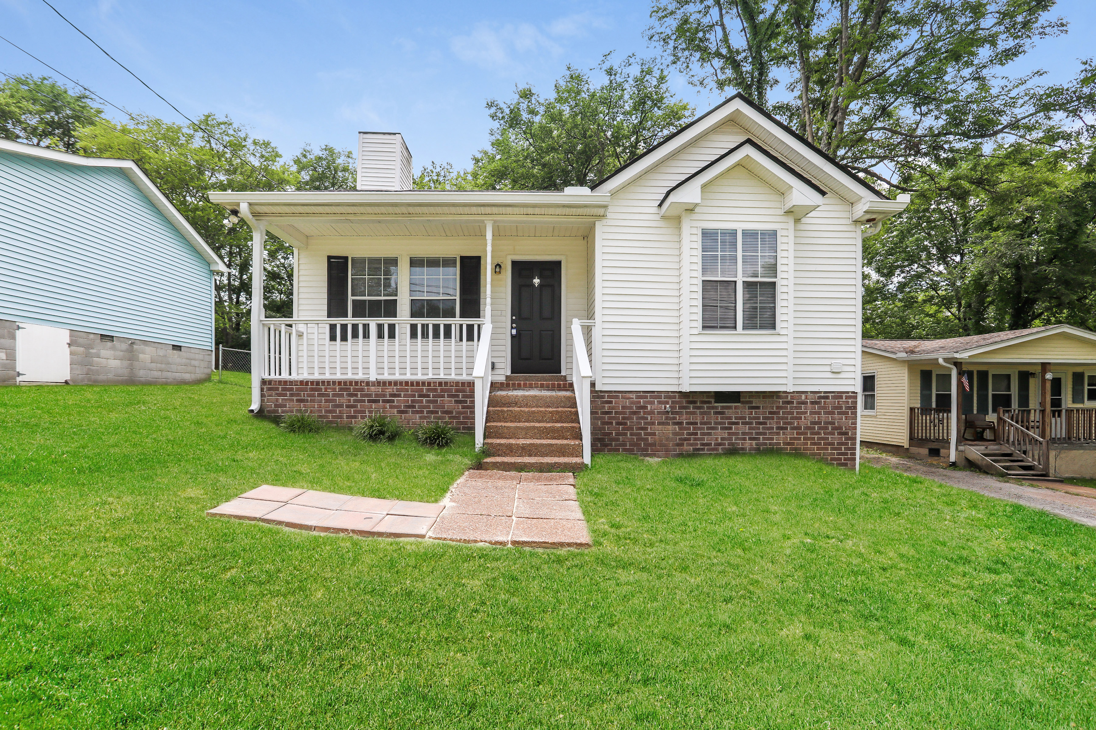 1528 Mohawk Trail Nashville, TN 37115